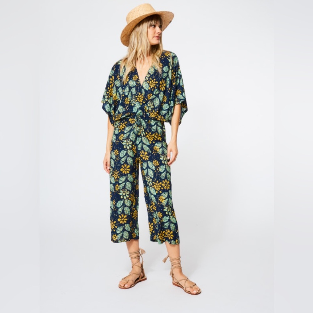 ANTHROPOLOGIE ON THE ROAD Beach Breaker Jumpsuit-Indigo Floral Romper NWT Size M